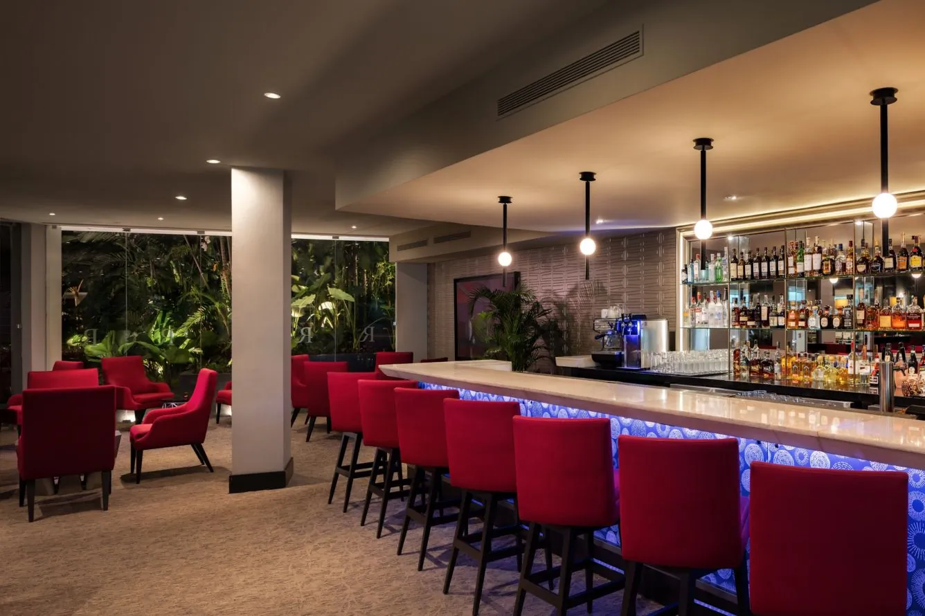 Hotel Bar