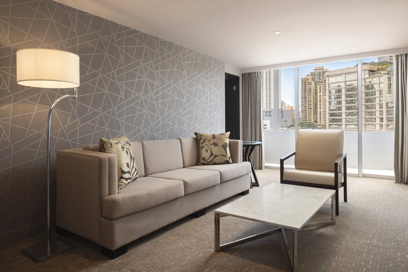 Suite Lounge Area